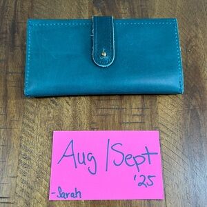 *VGUC* Portland Leather Goods Caribbean Trifold Wallet